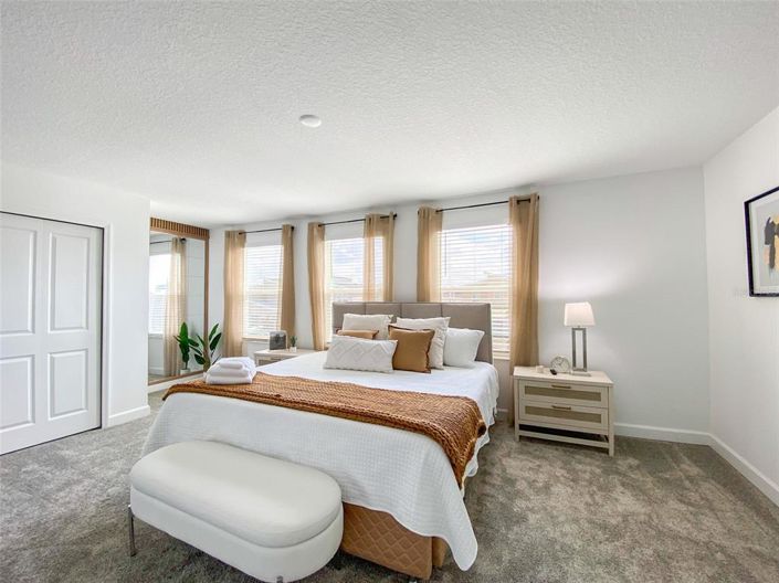 Image No.10-6 Bed Property for sale