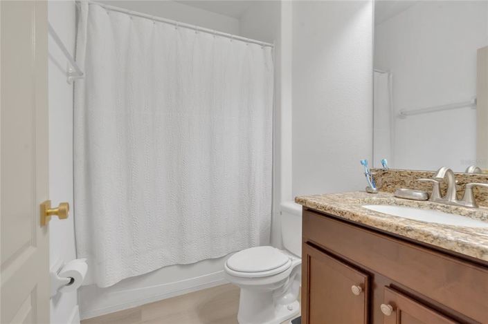 Image No.32-5 Bed Property for sale