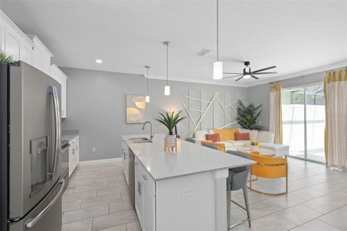 Image No.12-4 Bed Townhouse for sale