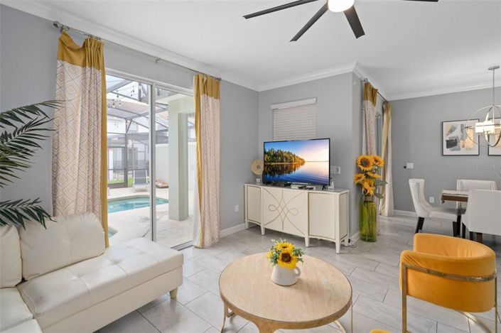 Image No.15-4 Bed Townhouse for sale