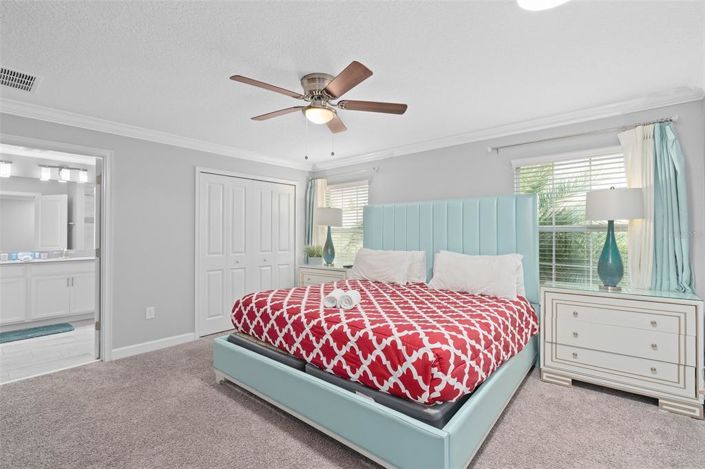 Image No.20-4 Bed Townhouse for sale