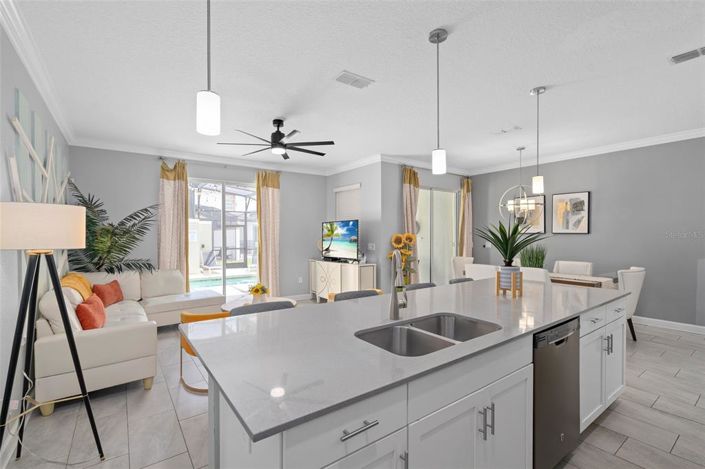 Image No.35-4 Bed Townhouse for sale