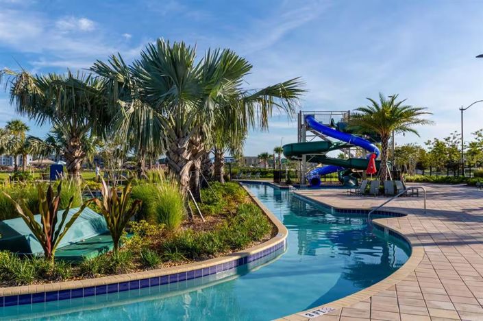 Image No.82-4 Bed Townhouse for sale