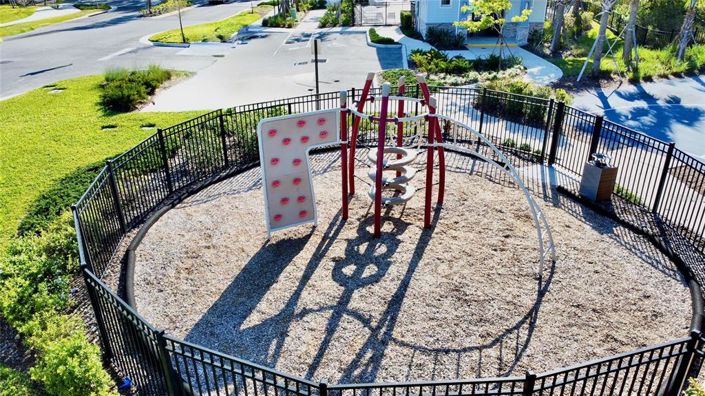 Image No.17-3 Bed Townhouse for sale