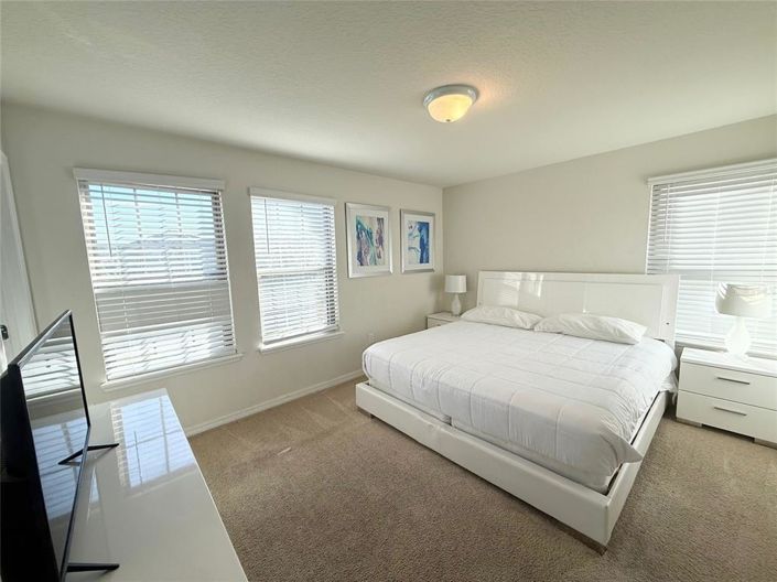 Image No.19-9 Bed Property for sale