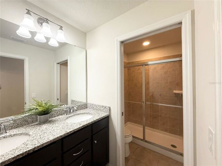 Image No.25-9 Bed Property for sale