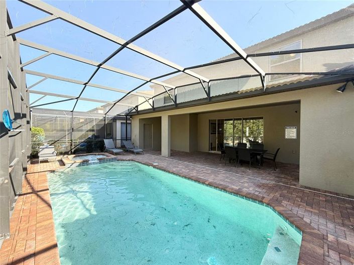 Image No.29-9 Bed Property for sale