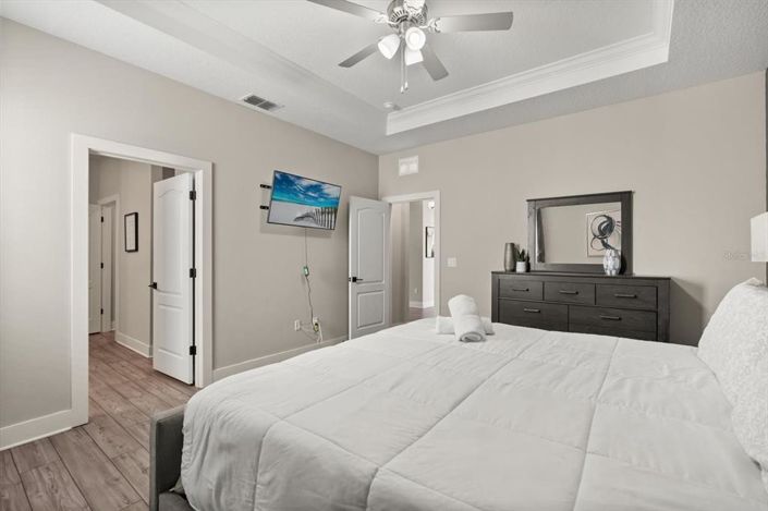 Image No.12-4 Bed Property for sale