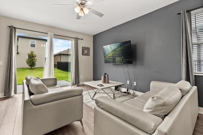 Image No.4-4 Bed Property for sale