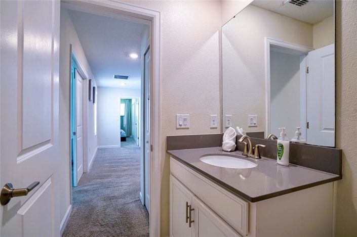 Image No.12-9 Bed Property for sale