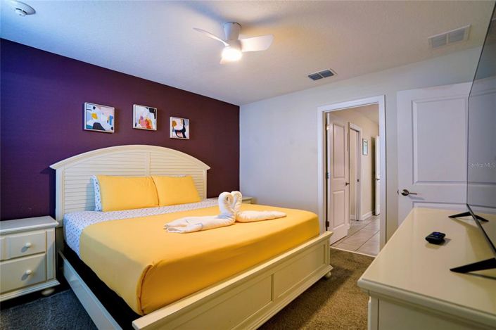 Image No.20-9 Bed Property for sale