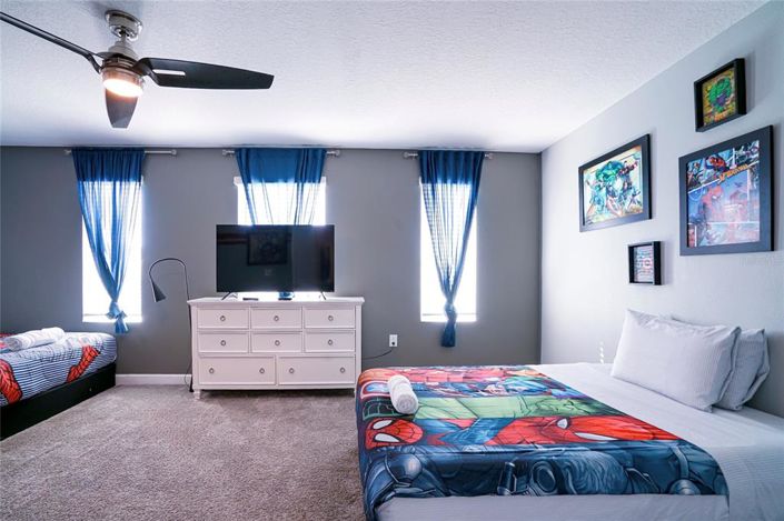 Image No.6-9 Bed Property for sale