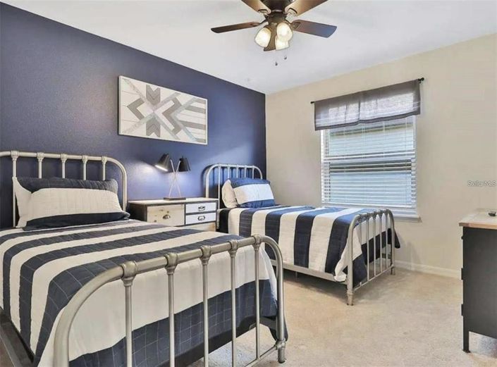 Image No.5-9 Bed Property for sale