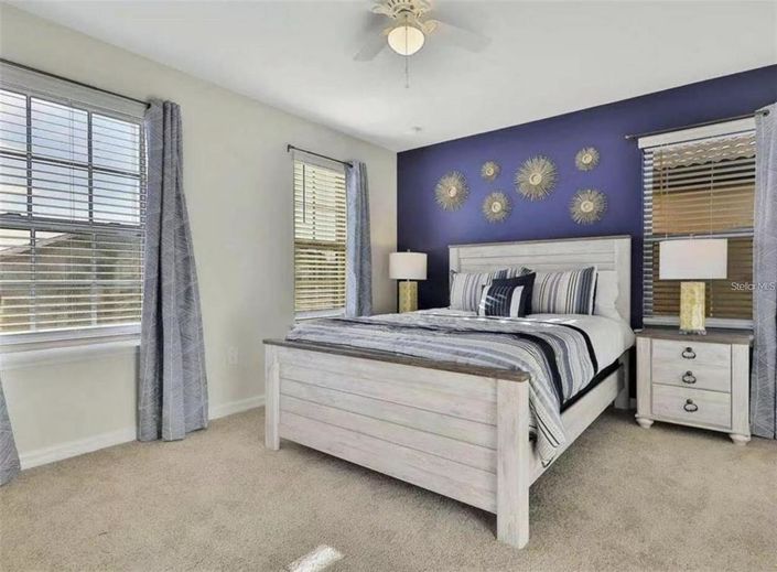 Image No.7-9 Bed Property for sale