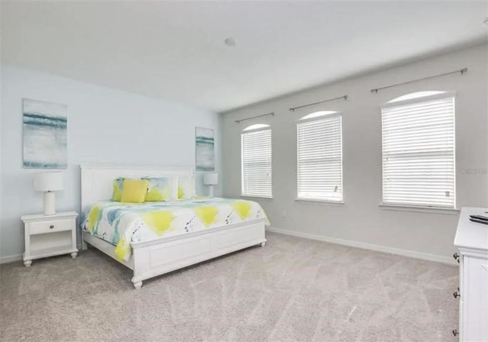 Image No.23-7 Bed Property for sale