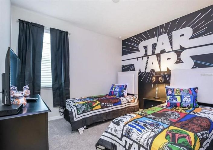 Image No.24-7 Bed Property for sale