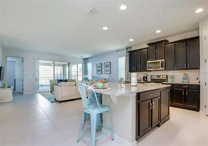 Image No.3-7 Bed Property for sale