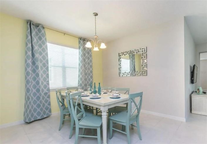 Image No.9-7 Bed Property for sale