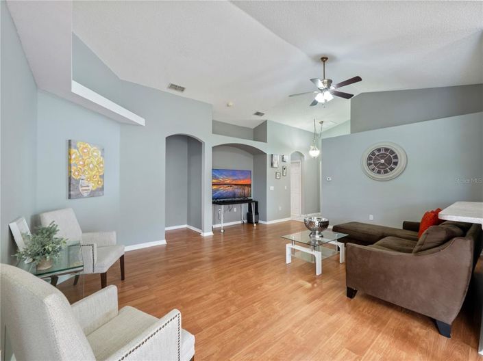 Image No.9-Propriété de 3 chambres à vendre à Davenport