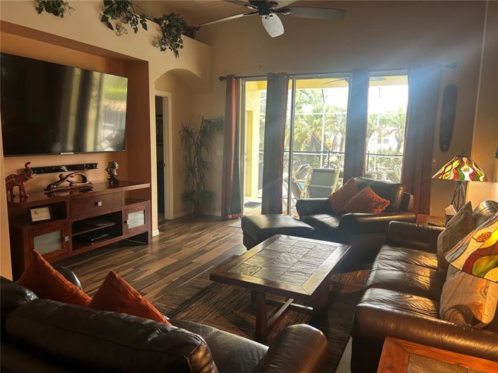 Image No.18-4 Bed Property for sale