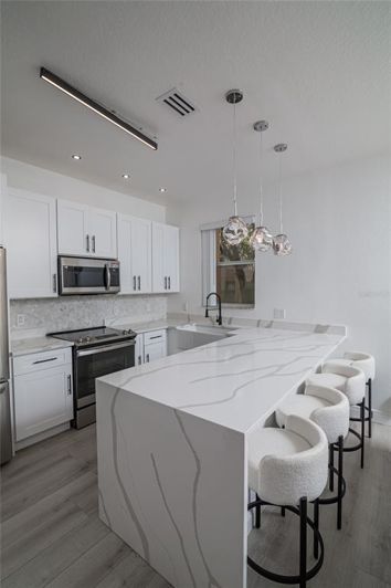 Image No.20-3 Bed Townhouse for sale