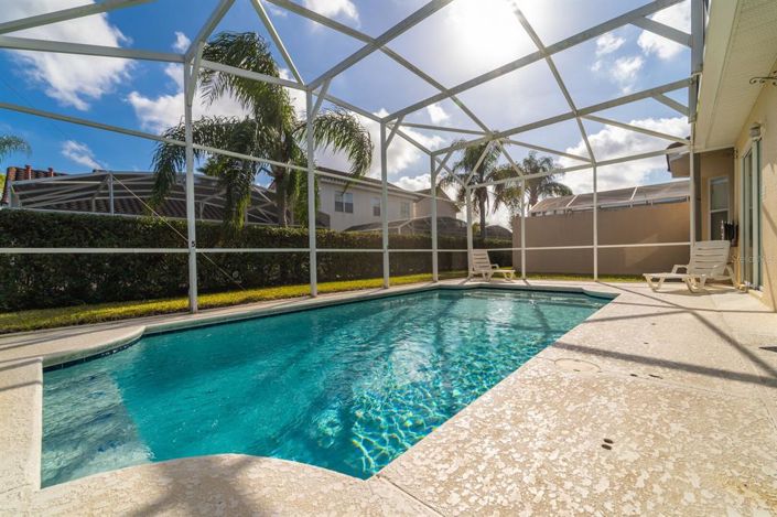 Image No.12-3 Bed Property for sale