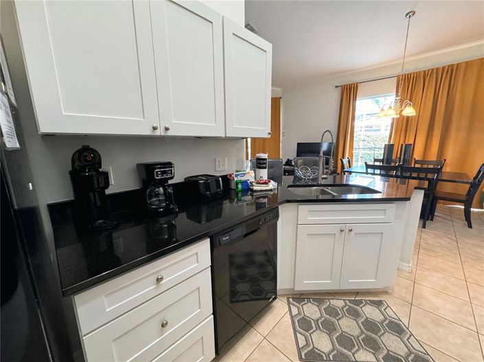 Image No.5-3 Bed Property for sale