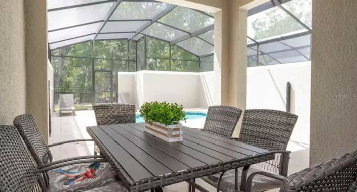 Image No.16-4 Bed Townhouse for sale