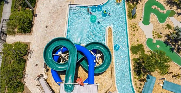 Image No.40-4 Bed Townhouse for sale