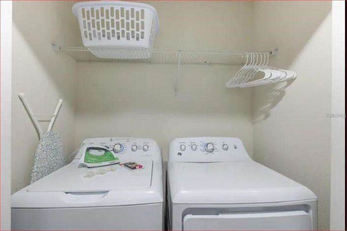 Image No.17-4 Bed Townhouse for sale