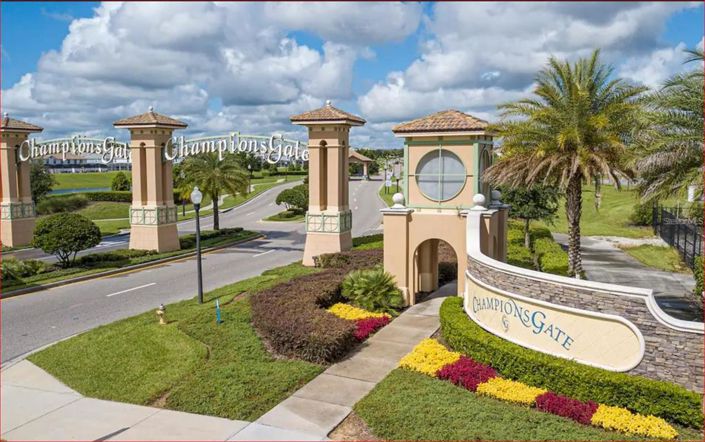 Image No.18-4 Bed Townhouse for sale