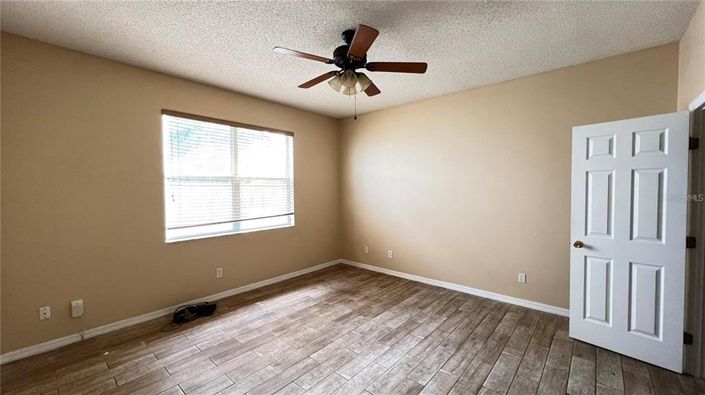 Image No.29-Propriété de 3 chambres à vendre à Clermont