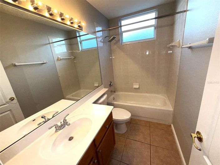 Image No.10-Propriété de 5 chambres à vendre à Davenport