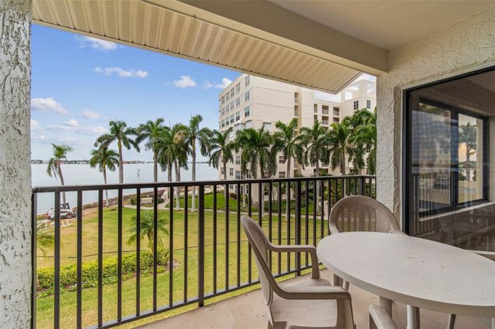 Image No.15-2 Bed Property for sale