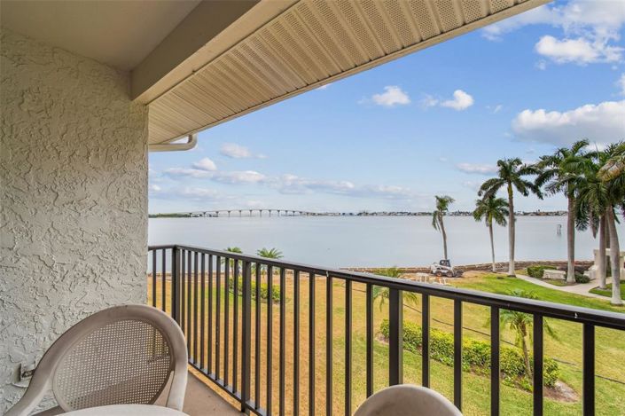 Image No.17-2 Bed Property for sale