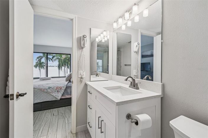 Image No.25-2 Bed Property for sale