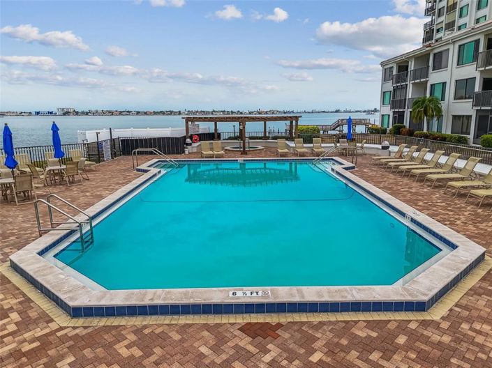 Image No.36-2 Bed Property for sale