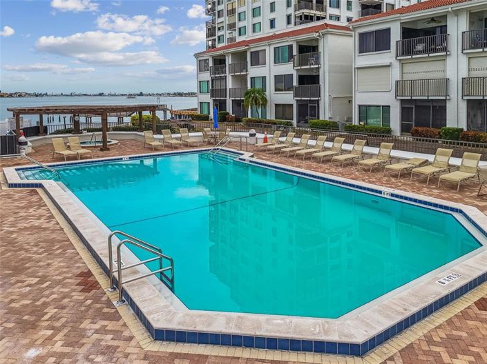 Image No.37-2 Bed Property for sale