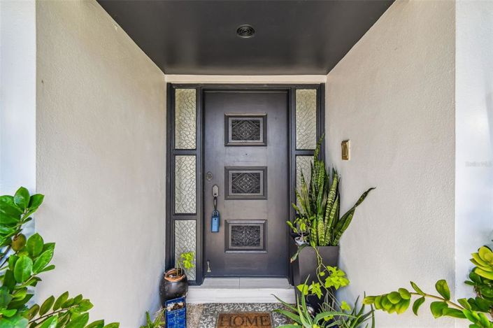 Image No.12-5 Bed Property for sale