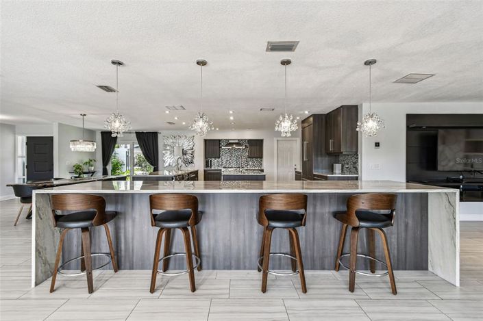 Image No.21-5 Bed Property for sale