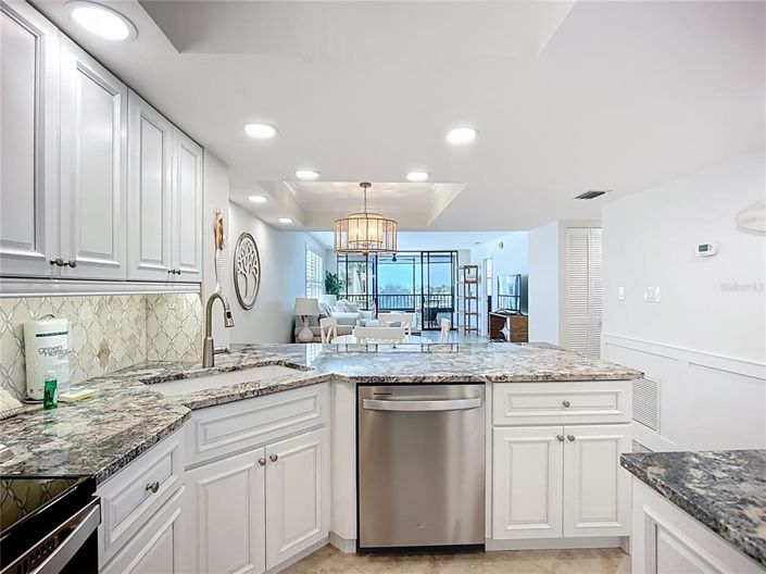 Image No.8-2 Bed Property for sale