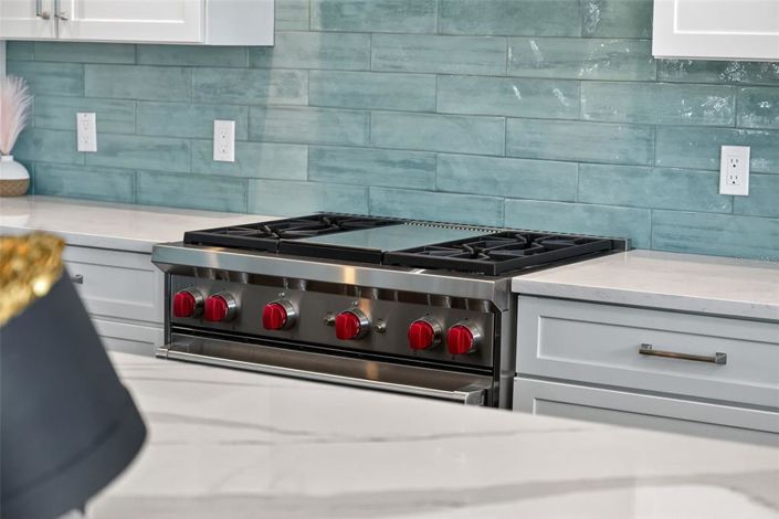 Image No.30-3 Bed Property for sale