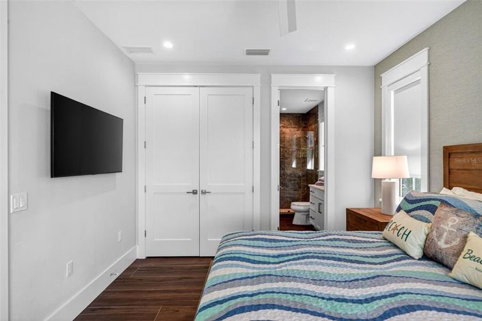 Image No.35-3 Bed Property for sale