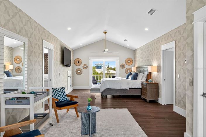 Image No.48-3 Bed Property for sale