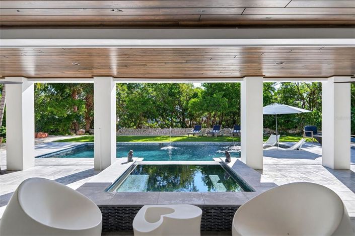 Image No.75-3 Bed Property for sale