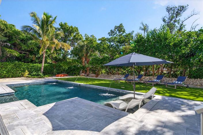 Image No.77-3 Bed Property for sale