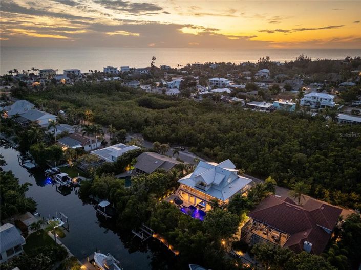 Image No.93-3 Bed Property for sale