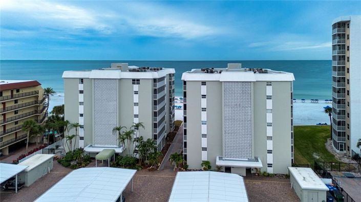 Image No.5-Propriété de 2 chambres à vendre à Sarasota