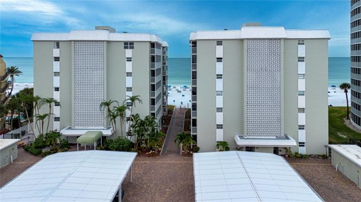 Image No.6-Propriété de 2 chambres à vendre à Sarasota