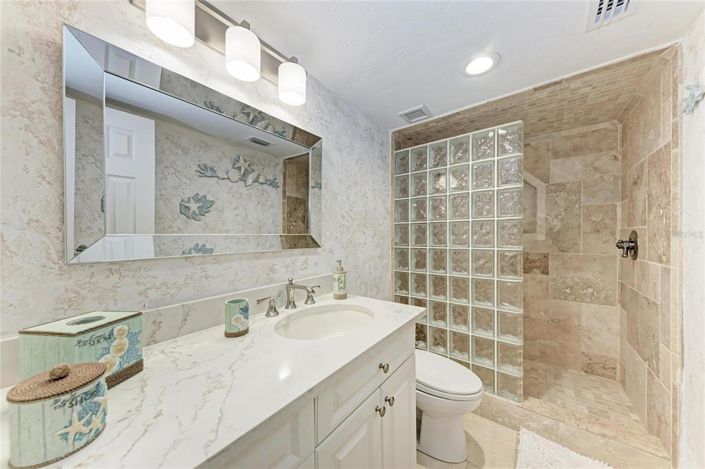 Image No.10-Propriété de 2 chambres à vendre à Sarasota